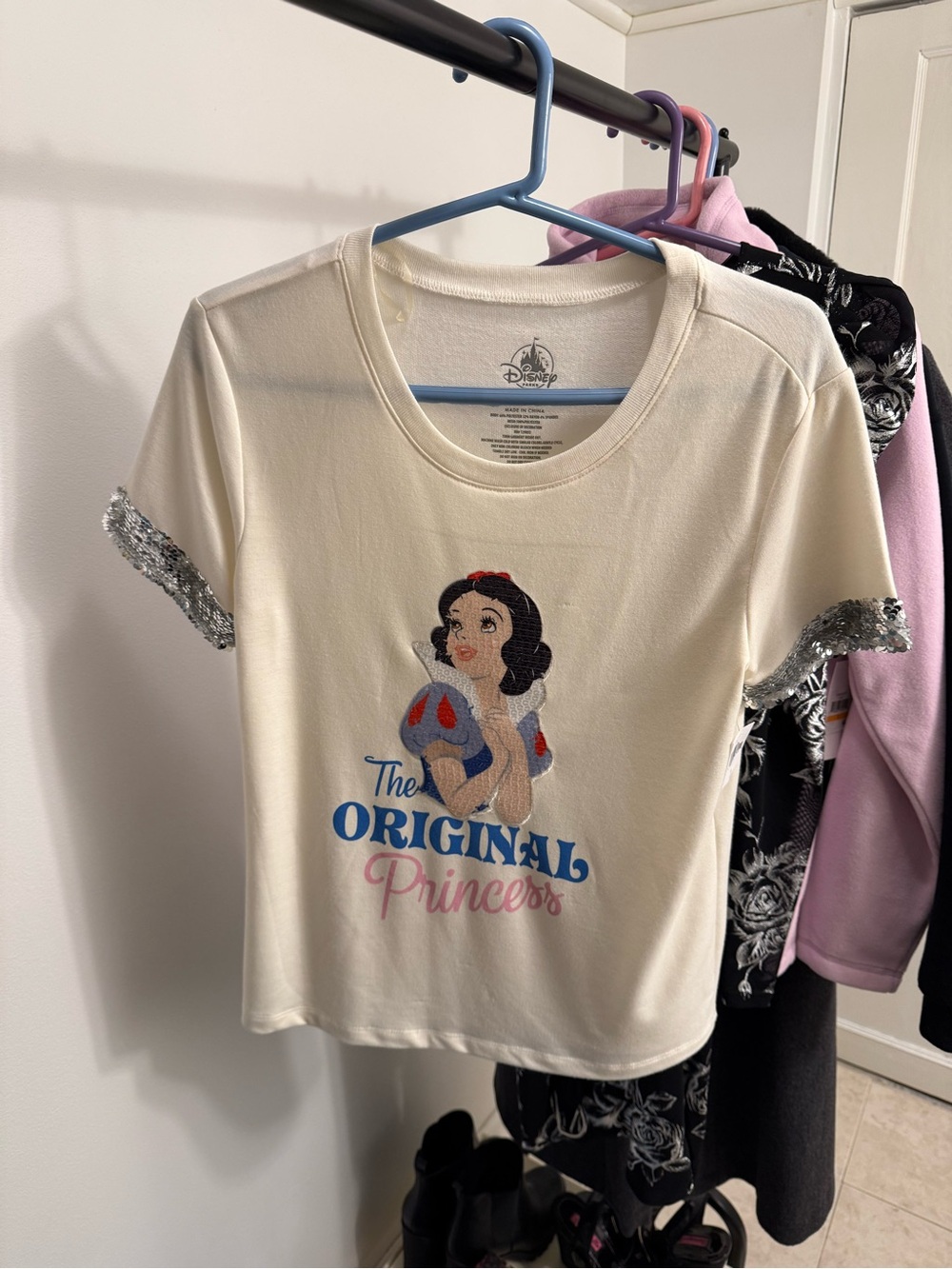 Disney Parks Snow White "The Original Princess" Sequin T-Shirt Small